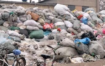 义乌：塑料颗粒加工厂晚上飘出刺鼻气味 