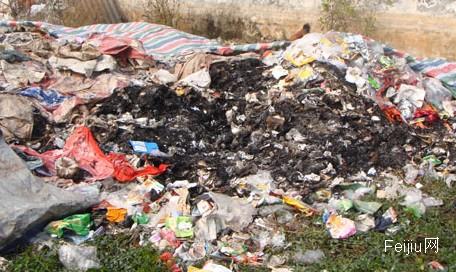 废旧塑料焚烧何时休  漫天浓烟成公害