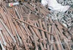 父子合作偷钢筋卖废品的钱还要对半分