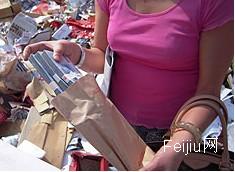 市民存折被当废品卖了 有人竟专门收个人信息