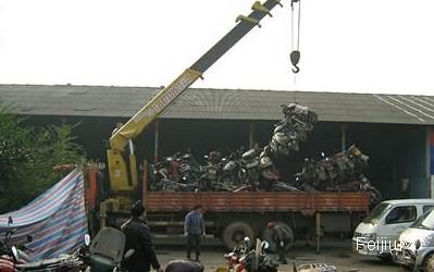 株洲市1246台交通违法、报废摩托车被集中销毁