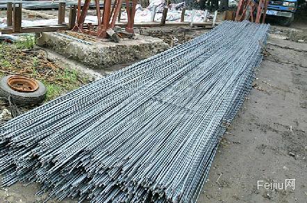 吉林省执法部门联合打击用废钢铁生产“地条钢”窝点