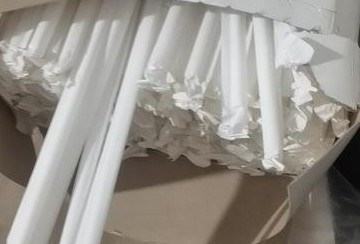 环保纸吸管遭吐槽 禁塑令下餐企陷入两难