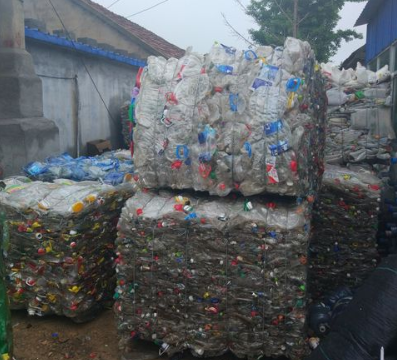 “互联网+废旧回收”发展潜力大 废塑料.png