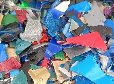 联合国环境大会或将讨论首个应对塑料污染的全球条约